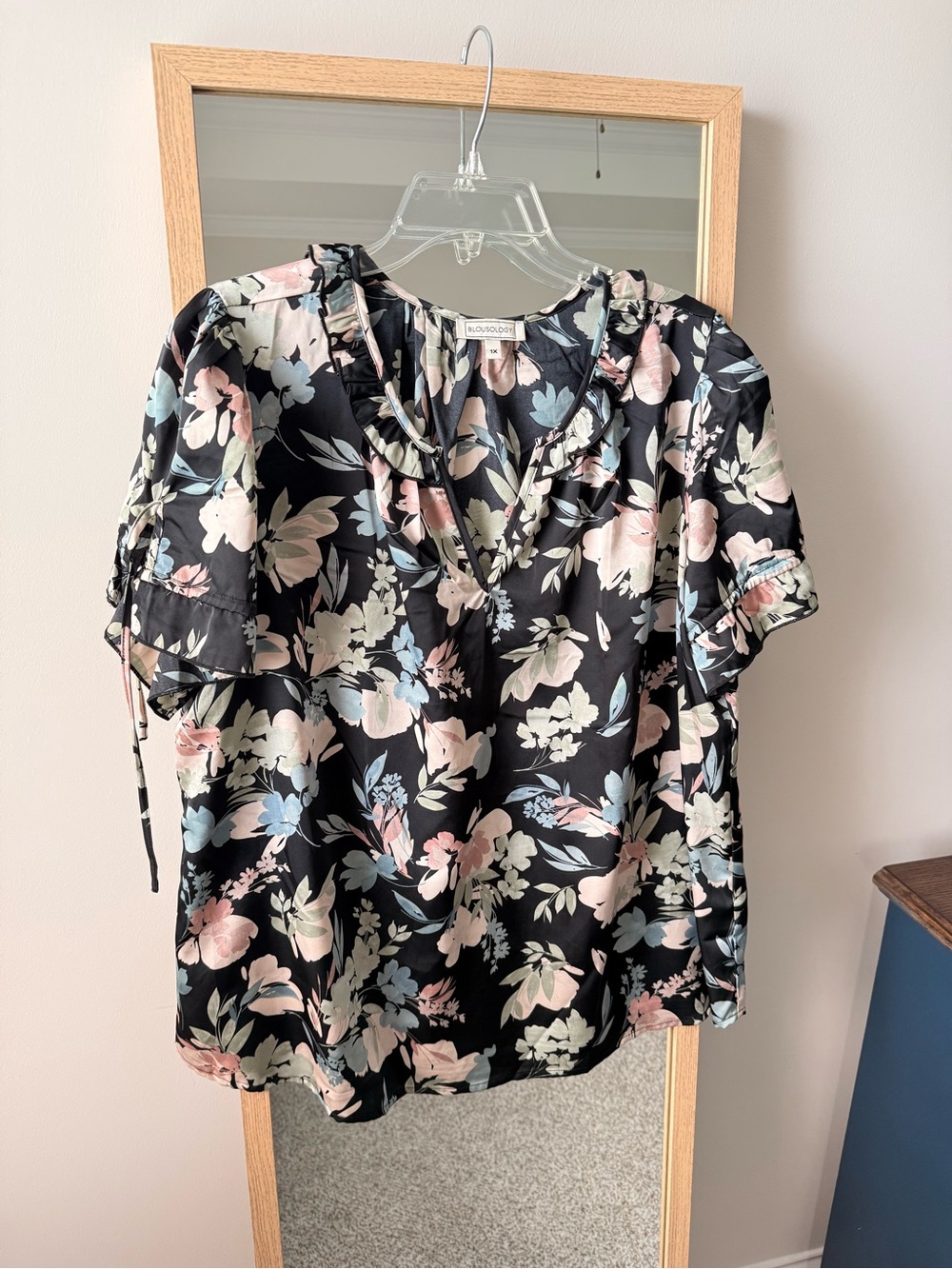Lou & Grey Black Floral Ruffle-Trim V-Neck Blouse